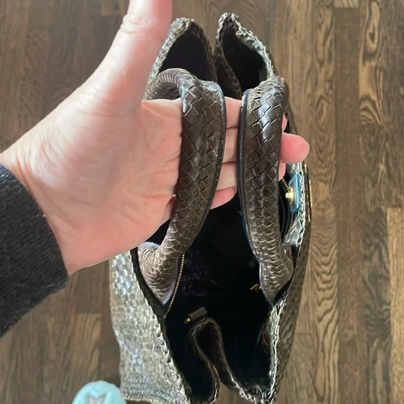 Stunning Dark Green Prada leather Tote Bag - Picture 11 of 16